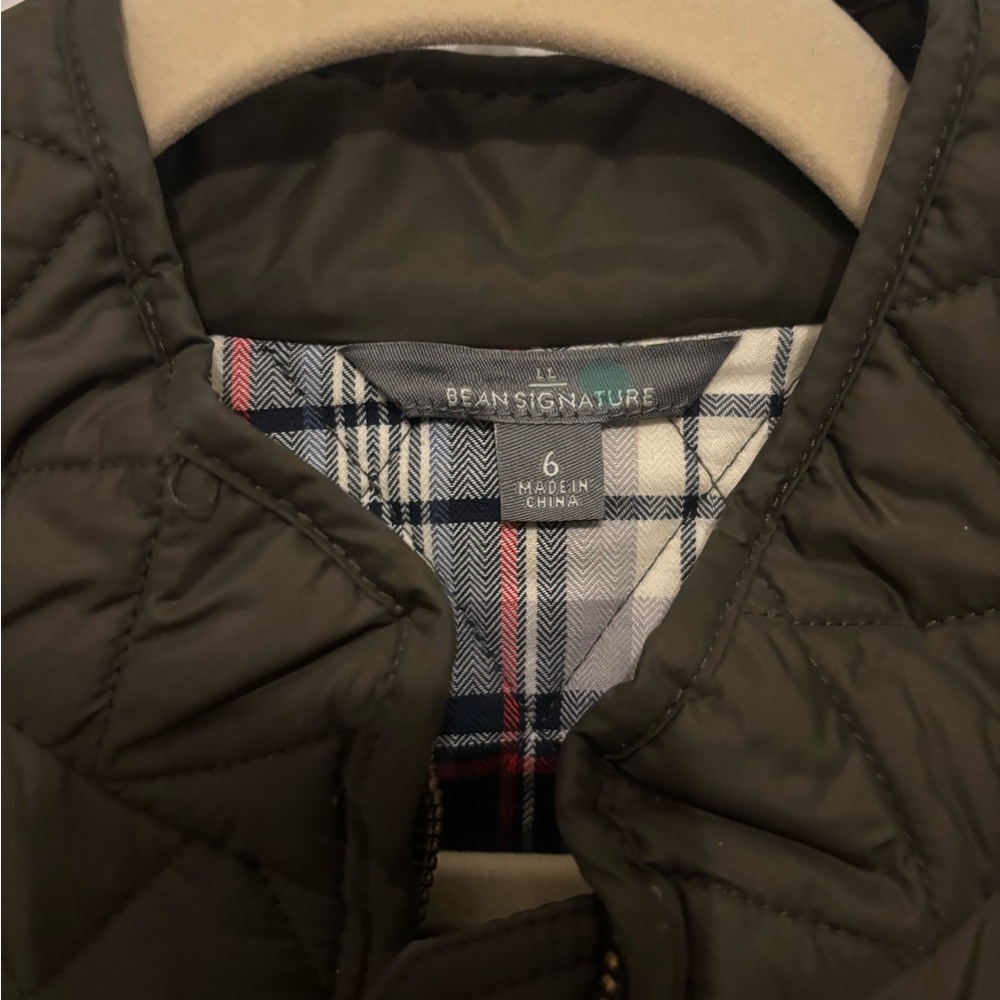 LL Bean Signature Olive Quilted Jacket with Plaid Lining - Picture 3 of 7